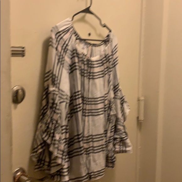 Top - Picture 4 of 4